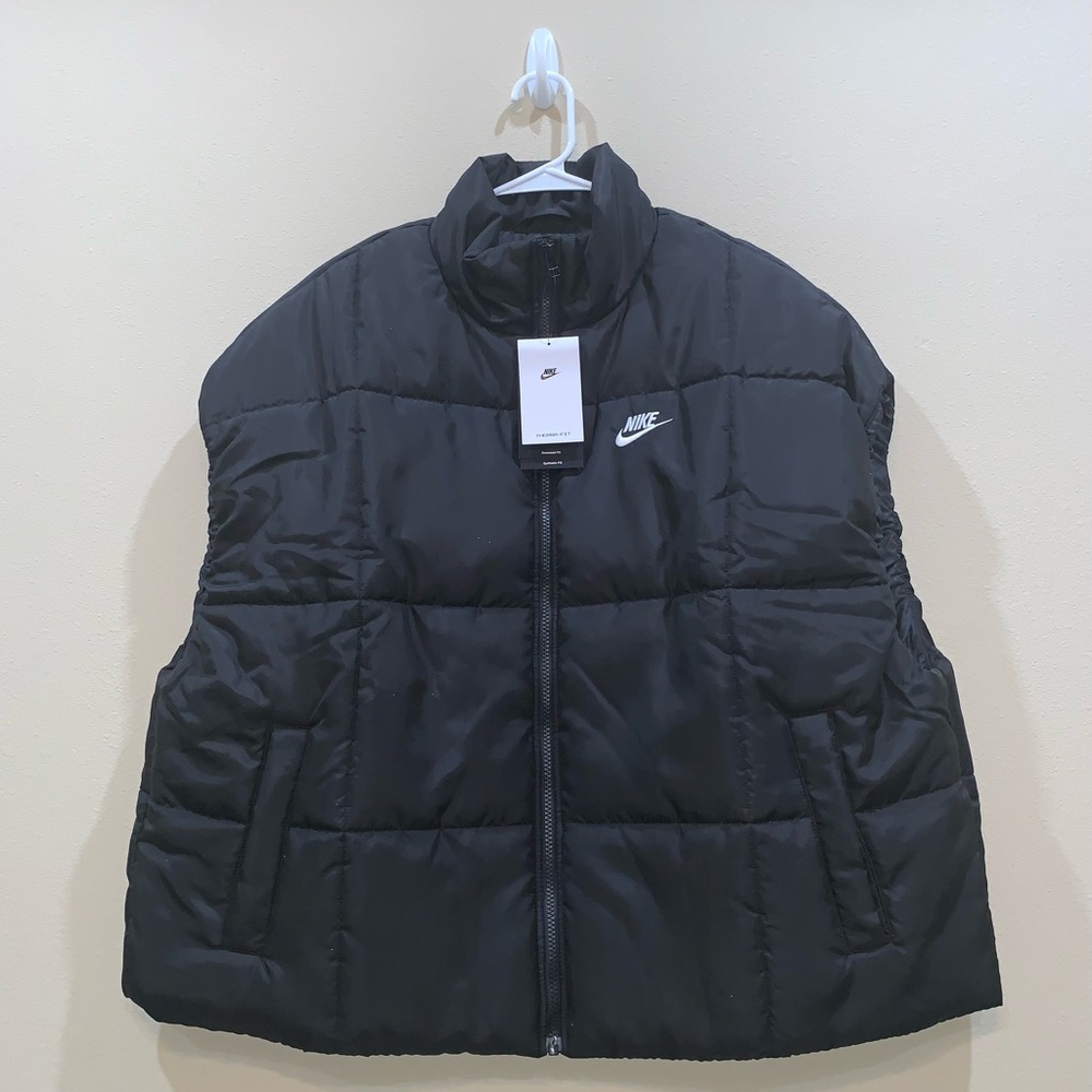 Nike Sportswear Classic Therma-FIT Puffer Women’s Vest-Size L New